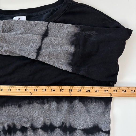 Sundry Women's Black Gray Oversized Ombre Tie Dye Boatneck Sweatshirt MEDIUM - Picture 5 of 7